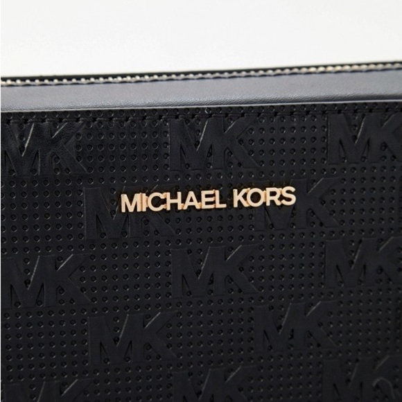 Michael Kors| Jet Set Large Saffiano Leather Crossbody Bag - Picture 3 of 9